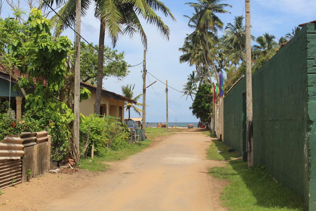 Heritance negombo. Oak ray beach (ex. Oasis hotel шри ланка. Амбалангода шри ланка отзывы. Oasis hotel шри ланка.